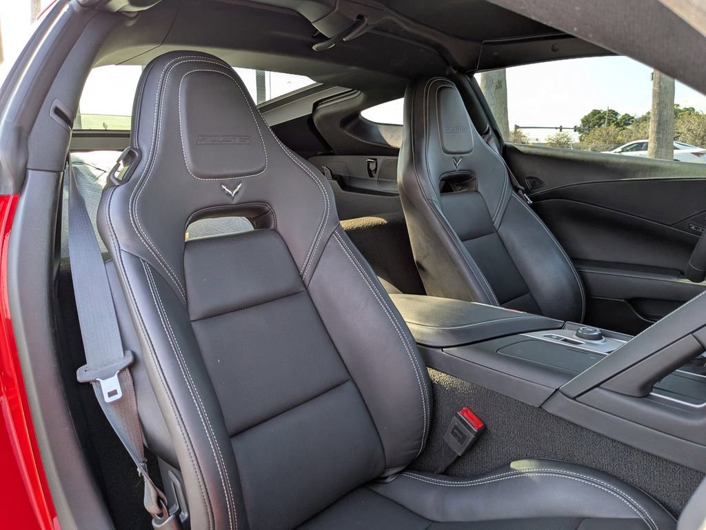 Used 2016 Chevrolet Corvette Z06 w/ 2LZ Preferred Equipment Group image 17