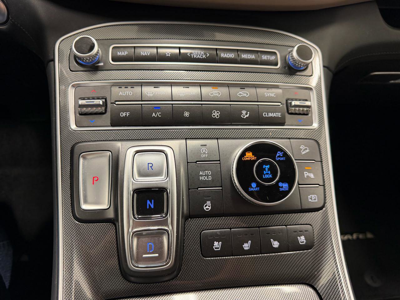Used 2023 Hyundai Santa Fe Limited AWD/4WD image 23