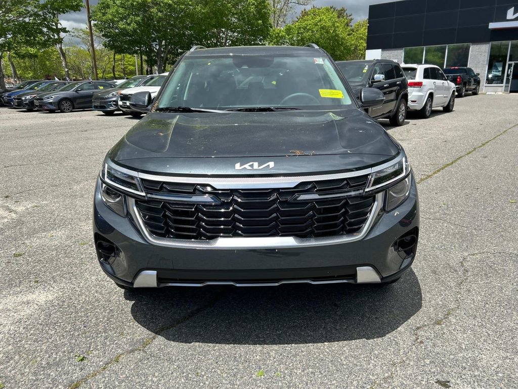 Used 2025 Kia Seltos EX w/ EX Sunroof Package image 8