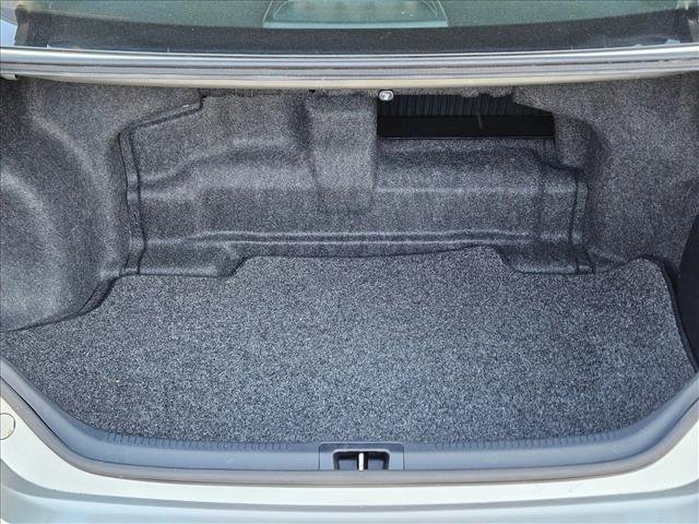 Used 2015 Toyota Camry XLE w/ Moonroof Package image 6