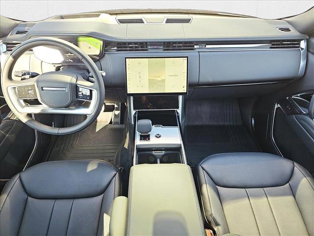 New 2025 Land Rover Range Rover SE image 9