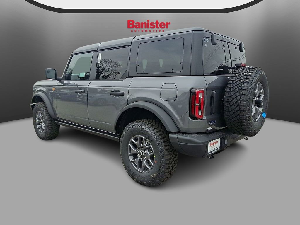 New 2025 Ford Bronco Badlands image 4