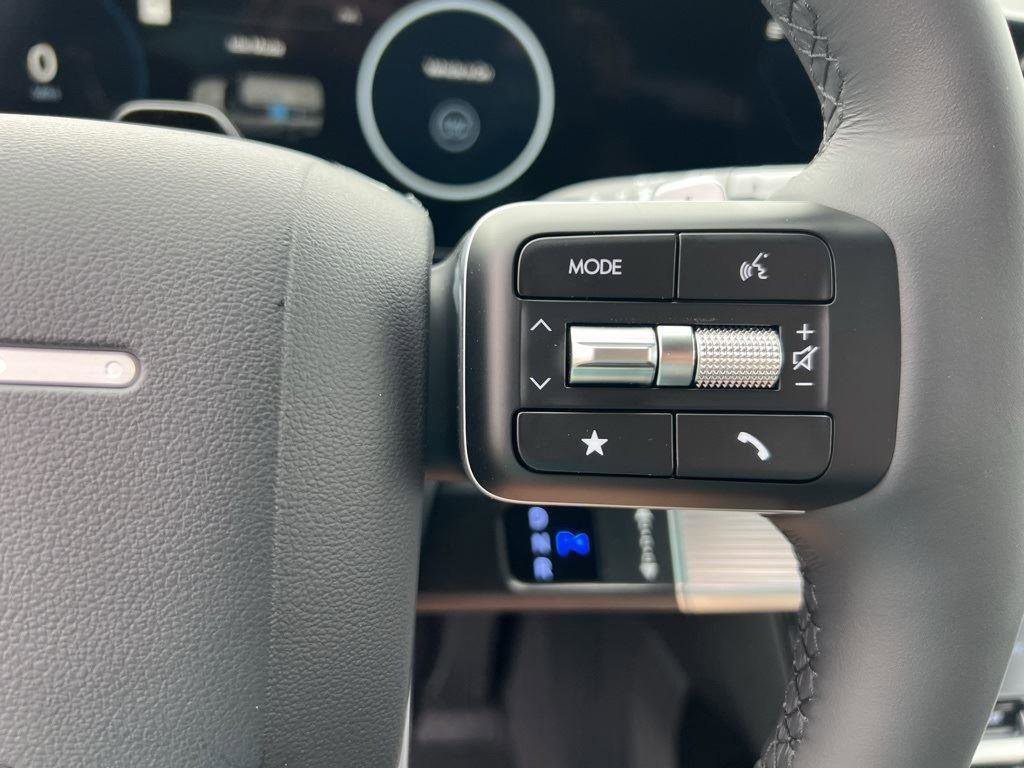 New 2025 Hyundai Santa Fe Limited image 16