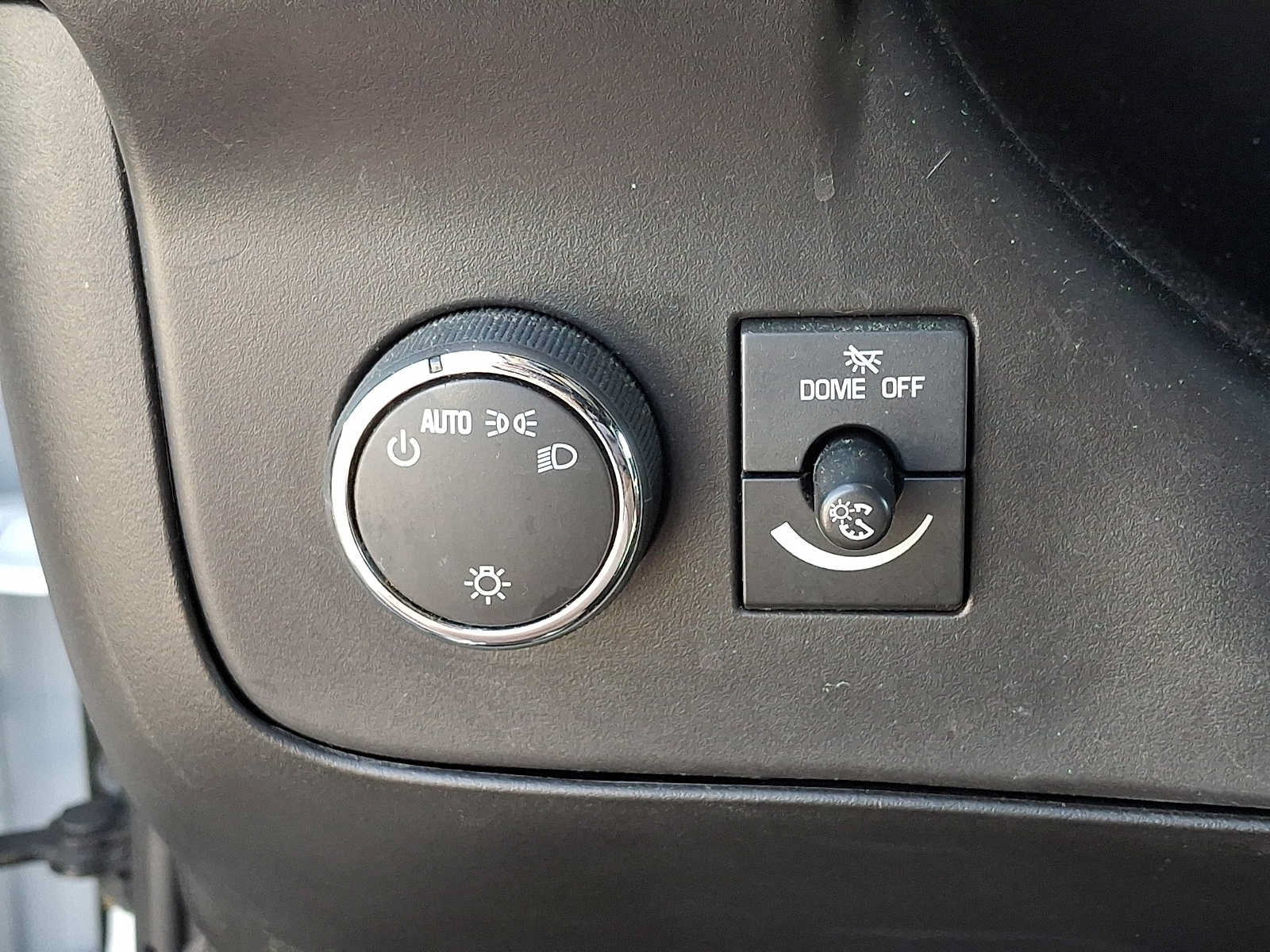 Used 2025 Chevrolet Express 2500 w/ Driver Convenience Package RWD image 22