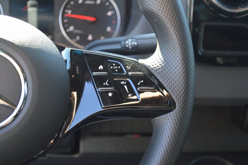 Used 2025 Mercedes-Benz Sprinter 2500 image 23