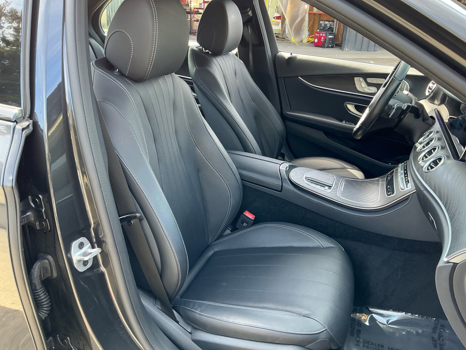 Used 2023 Mercedes-Benz E 450 4MATIC Sedan image 21