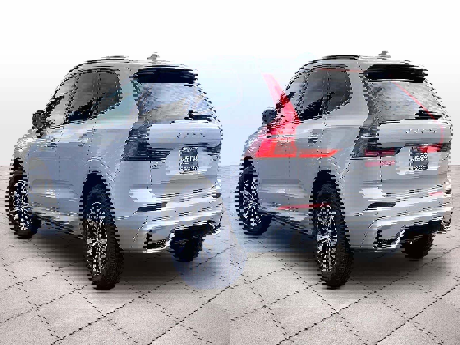 Used 2025 Volvo XC60 B5 Core image 15