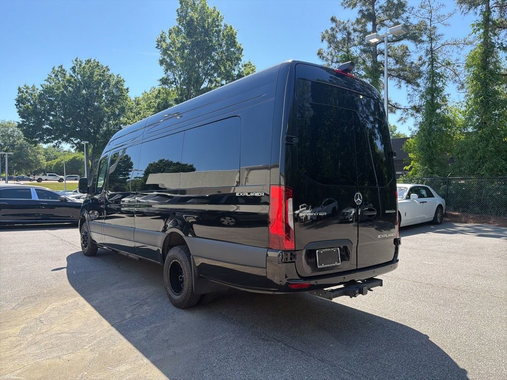 Used 2024 Mercedes-Benz Sprinter 3500 image 4
