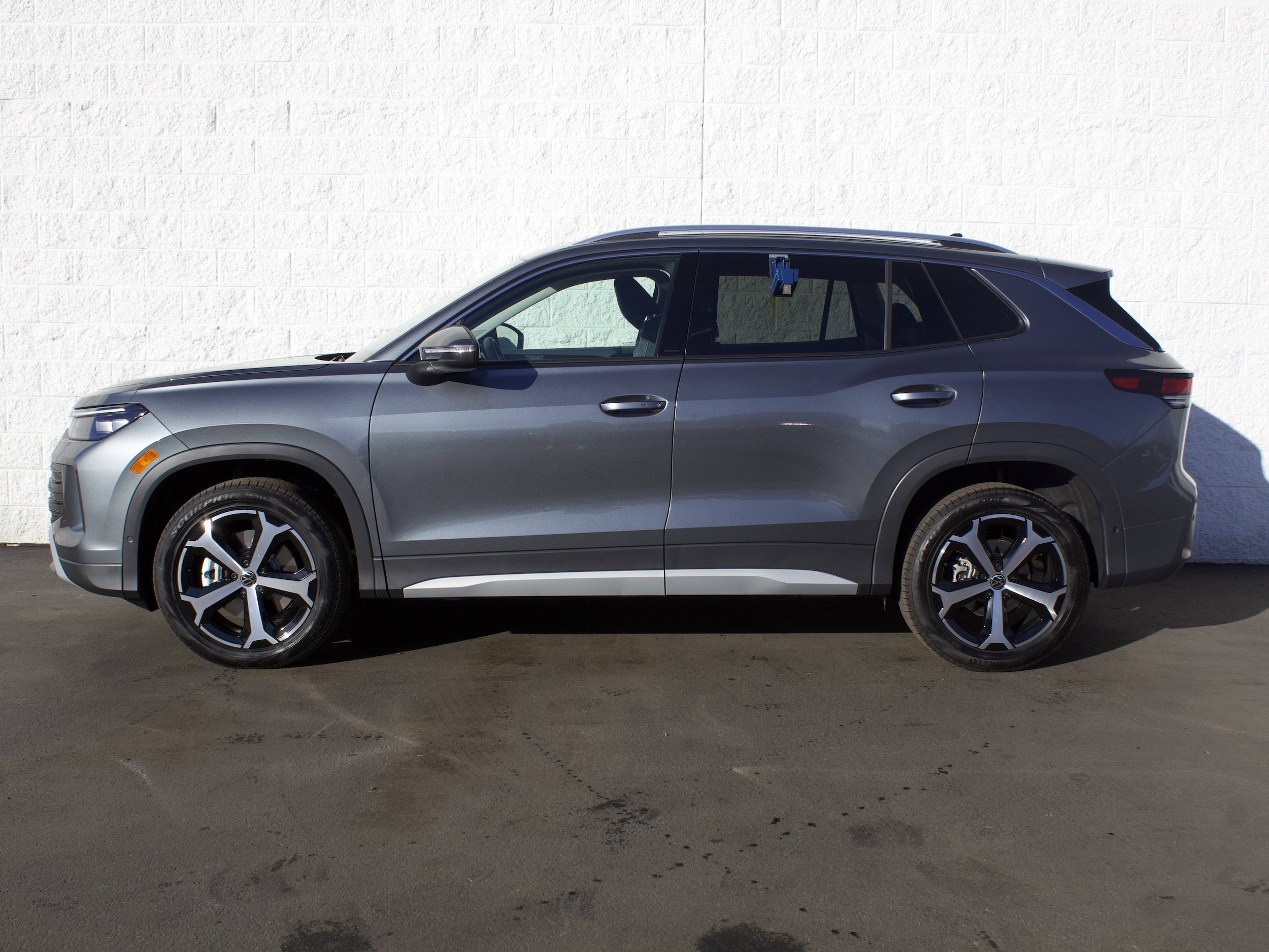 New 2026 Volkswagen Tiguan SE AWD/4WD image 4