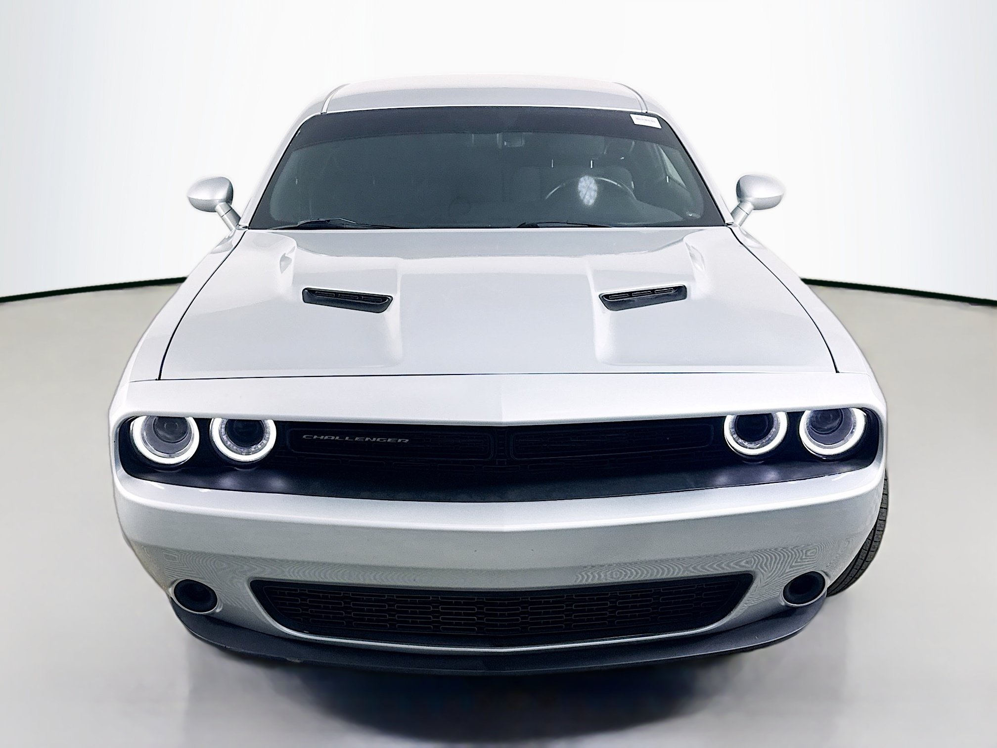 Used 2021 Dodge Challenger SXT RWD video 2