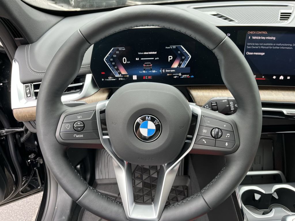 Used 2025 BMW X1 xDrive28i w/ Technology Package image 14