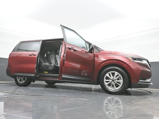 Used 2024 Kia Carnival LX FWD image 46