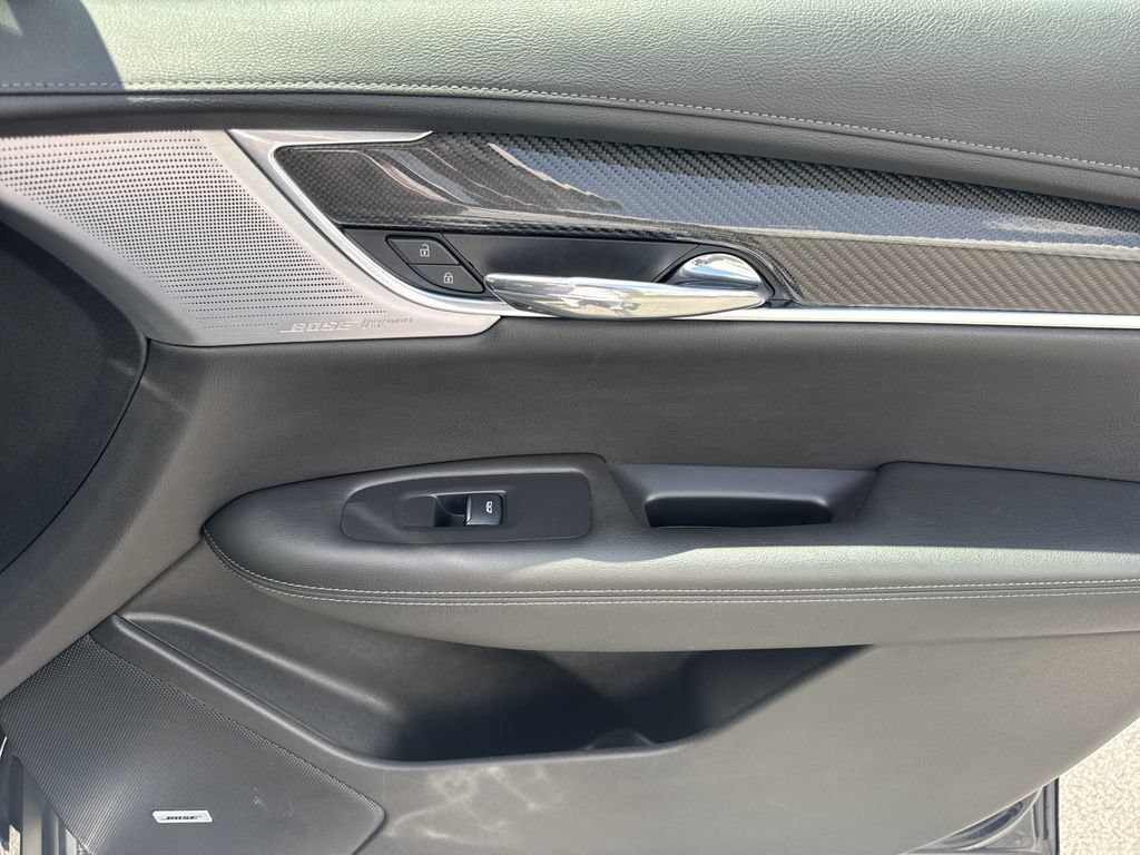 Used 2021 Cadillac XT6 Sport AWD/4WD image 14