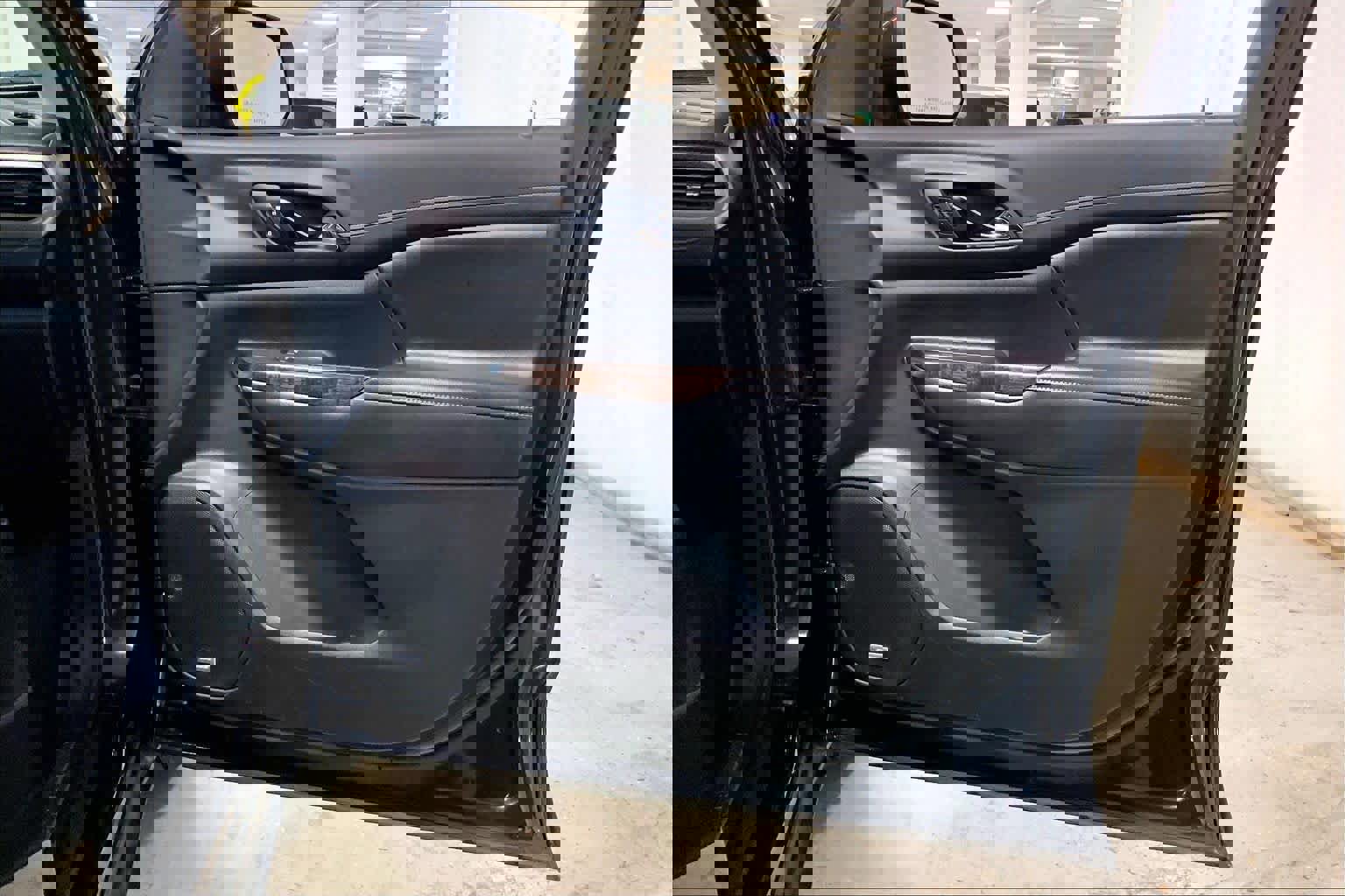 Used 2020 GMC Acadia Denali w/ Trailering Package image 23