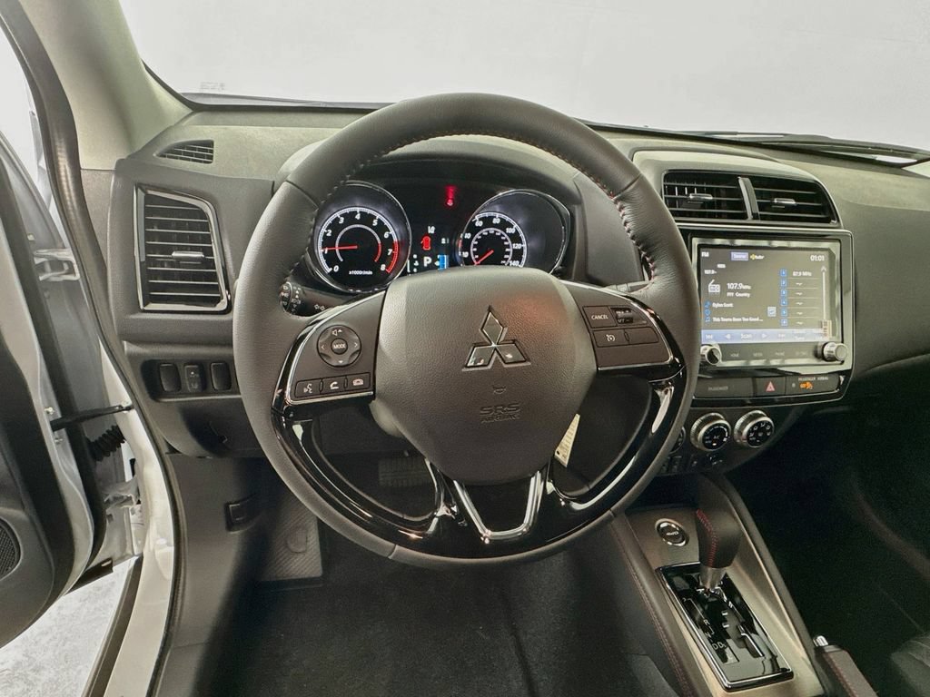 New 2027 Mitsubishi Outlander Sport LE AWD/4WD image 11