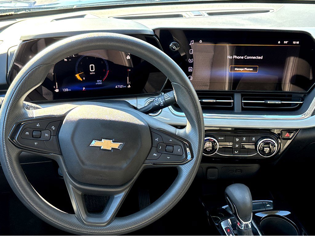 Used 2024 Chevrolet Trax LT FWD image 4