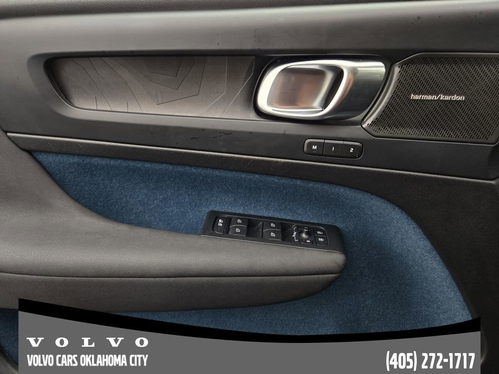 Certified 2023 Volvo C40 P8 Recharge Ultimate image 21