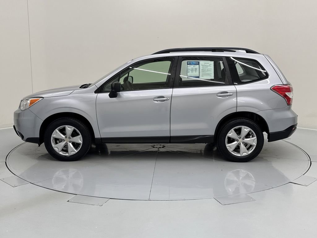 Used 2016 Subaru Forester 2.5i w/ Alloy Wheel Package AWD/4WD image 2
