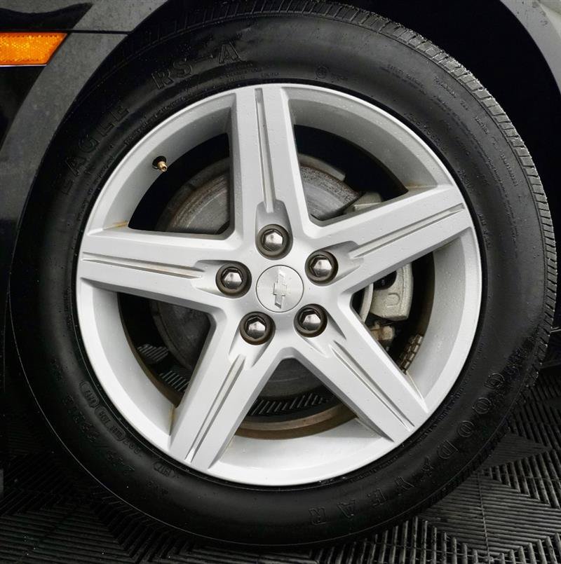 Used 2011 Chevrolet Camaro LT RWD image 3