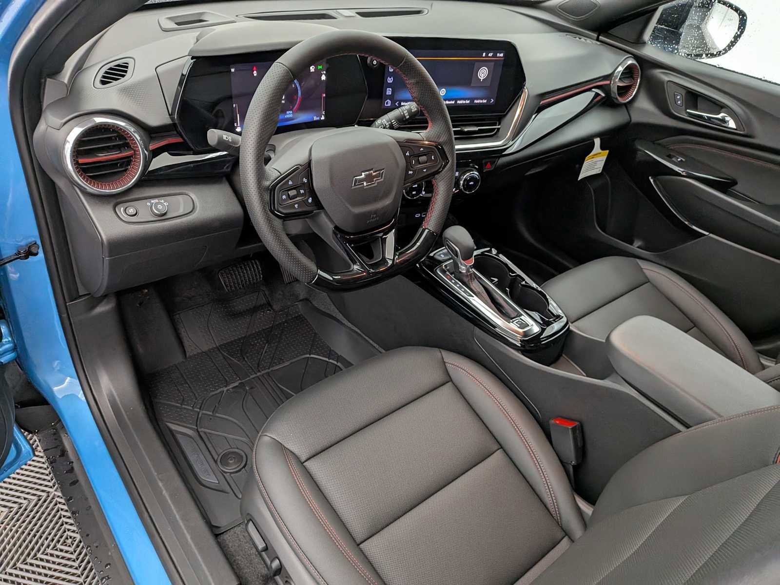 New 2026 Chevrolet Trax RS image 2