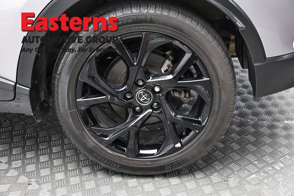Used 2019 Toyota C-HR Limited FWD image 8