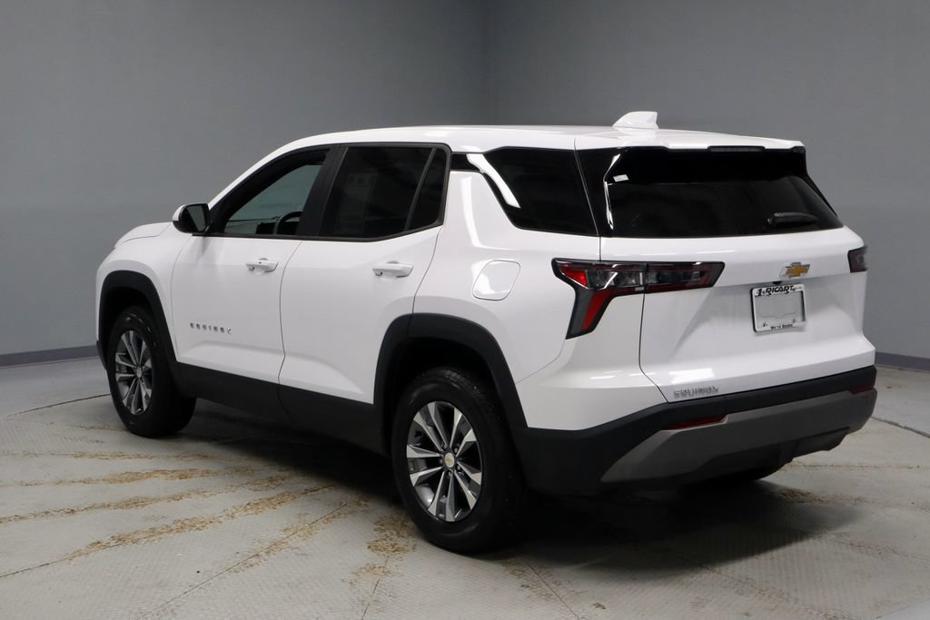 Used 2026 Chevrolet Equinox LT FWD image 11