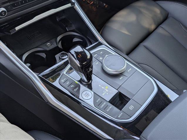 Used 2022 BMW 230i Coupe w/ Convenience Package RWD image 11