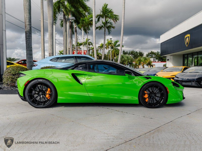 Used 2025 McLaren Artura Spider RWD image 8