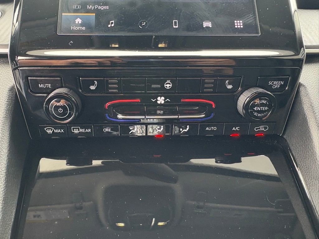 Used 2023 Jeep Grand Cherokee L Laredo w/ Luxury Tech Group I image 20