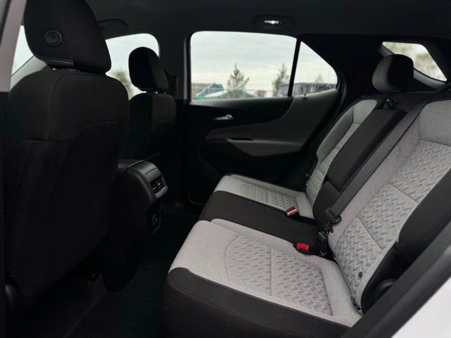 Used 2023 Chevrolet Equinox LS image 17