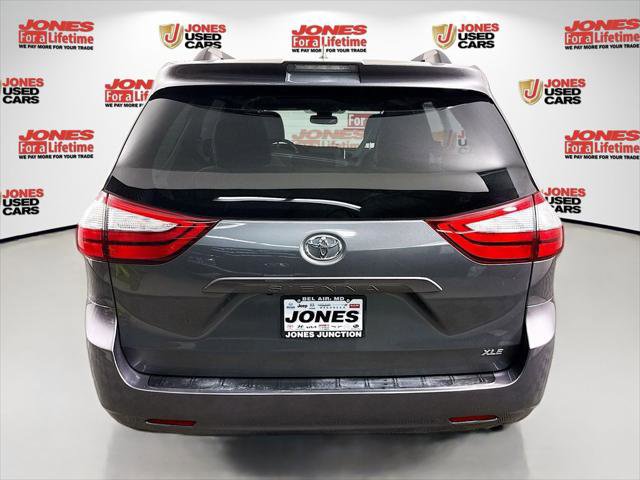 Certified 2019 Toyota Sienna XLE w/ Carpet Mat Package FWD image 15
