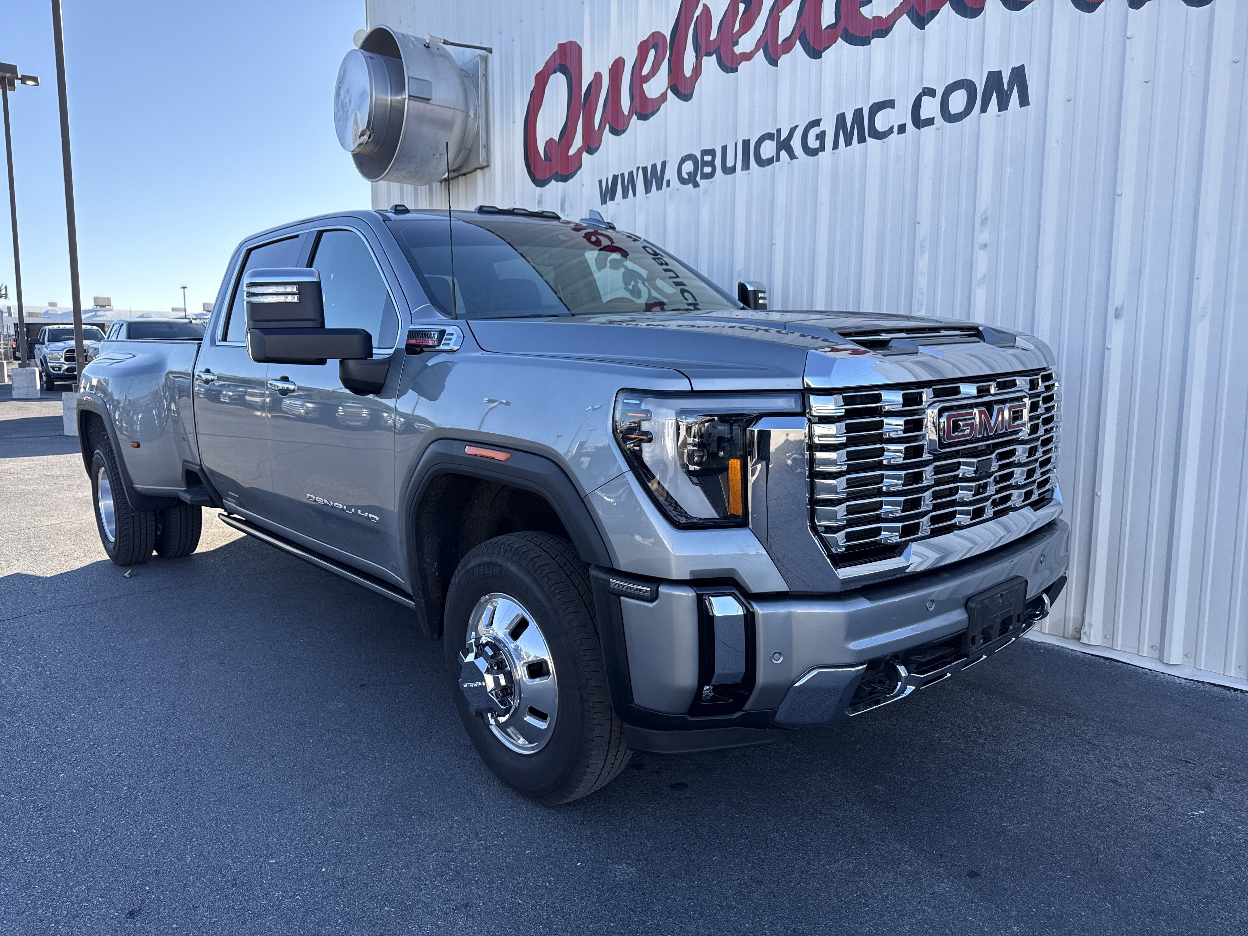 Used 2024 GMC Sierra 3500 Denali w/ Denali Reserve Package image 36
