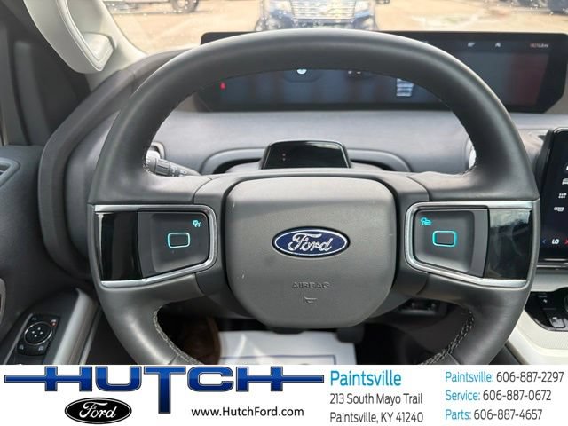 Used 2025 Ford Expedition Max Active AWD/4WD image 28