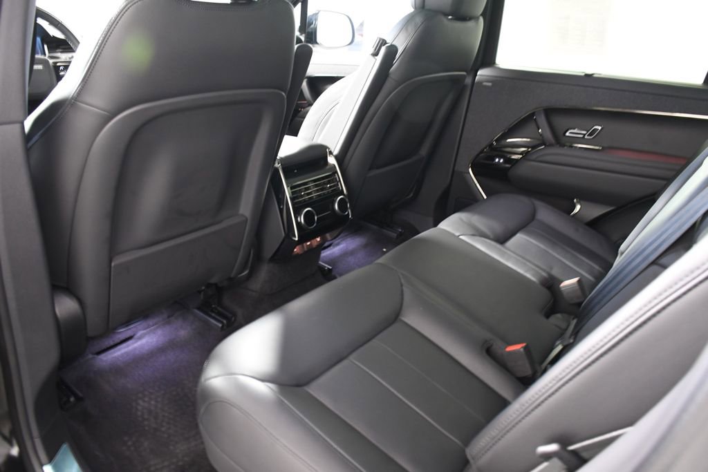 Certified 2025 Land Rover Range Rover Sport Dynamic SE image 26