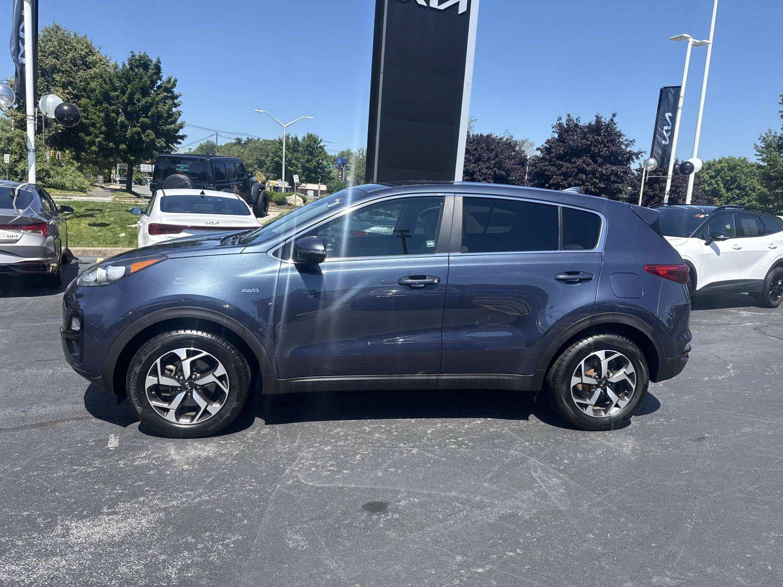Used 2021 Kia Sportage LX w/ LX AWD Popular Package image 2
