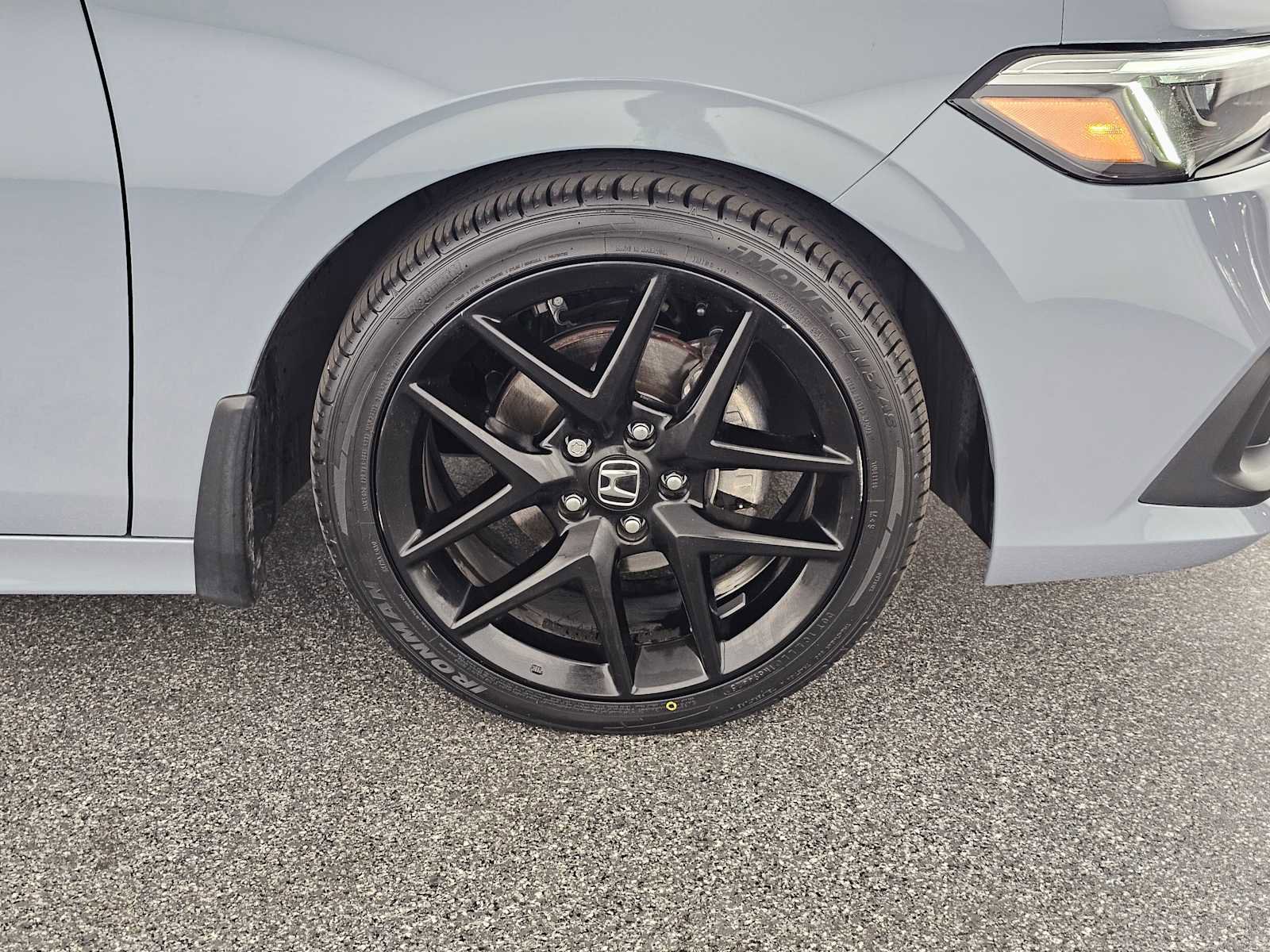 Used 2023 Honda Civic Sport image 9