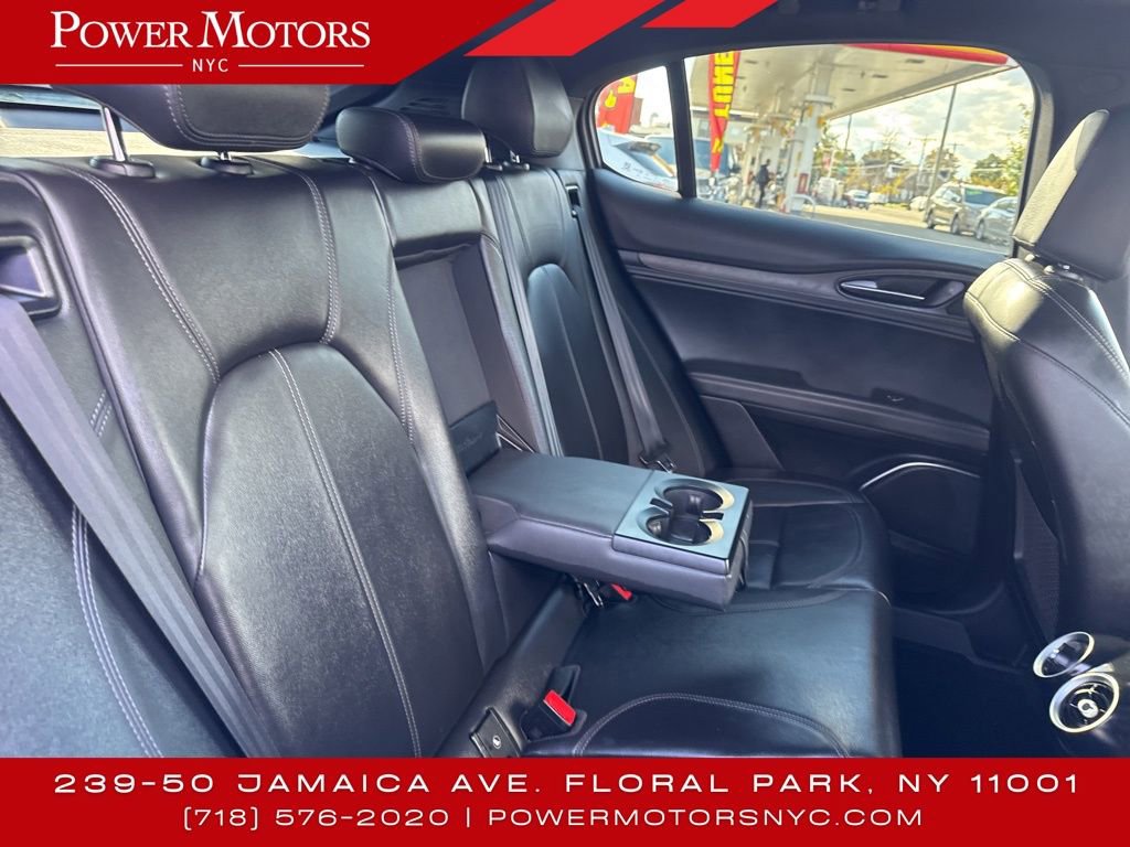 Used 2023 Alfa Romeo Stelvio Ti image 20