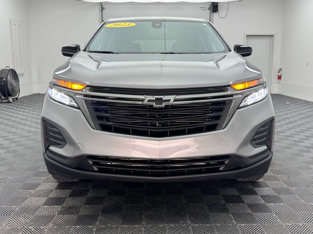 Used 2023 Chevrolet Equinox LS w/ LS Convenience Package image 11