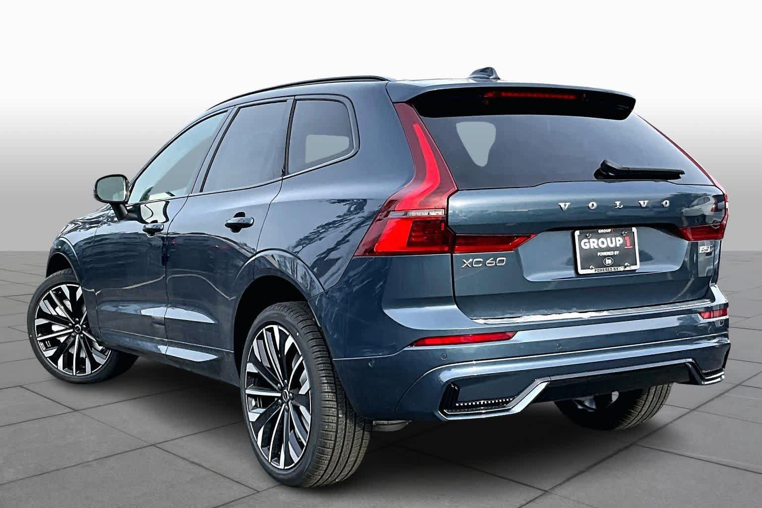 New 2026 Volvo XC60 B5 Ultra w/ Protection Package Premier AWD/4WD image 3
