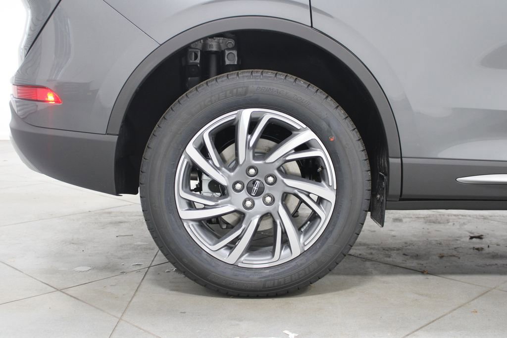 New 2026 Lincoln Corsair Premiere image 13