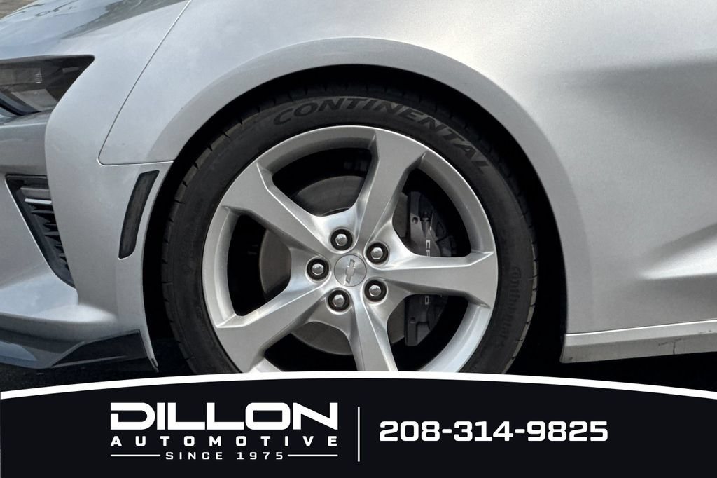 Used 2018 Chevrolet Camaro SS RWD image 29