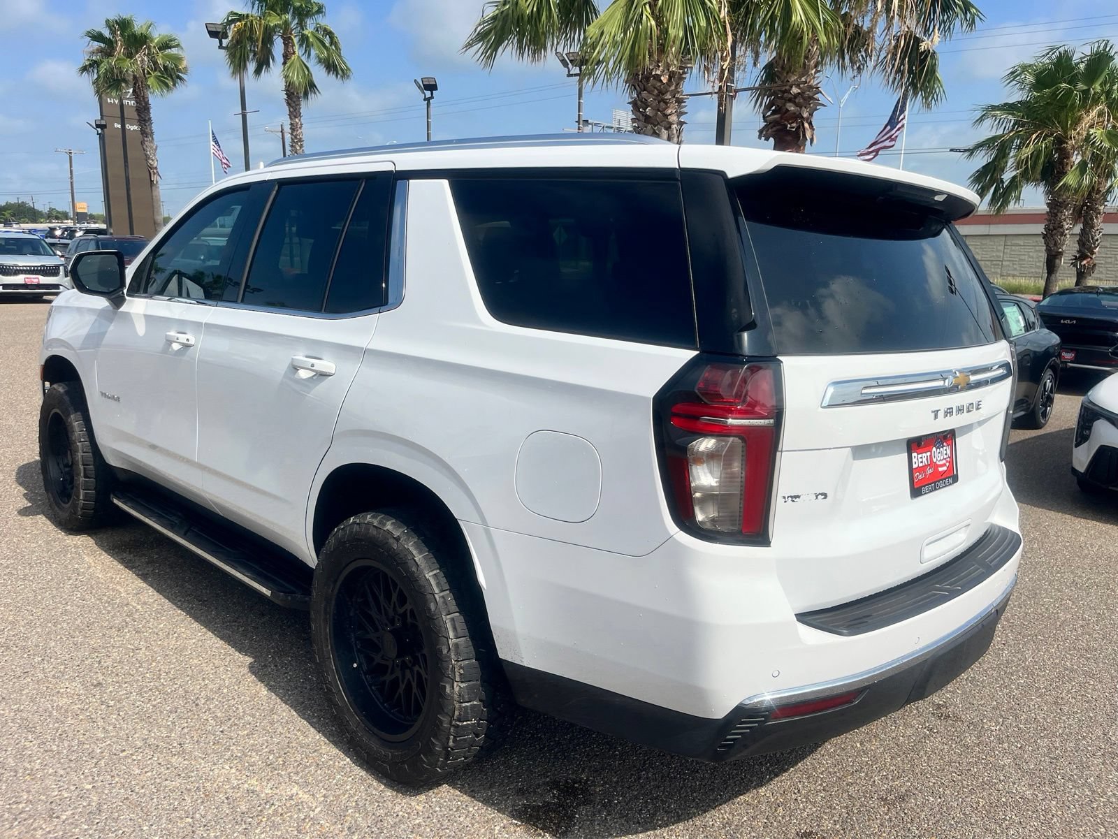 Used 2024 Chevrolet Tahoe LS w/ Driver Alert Package RWD image 4