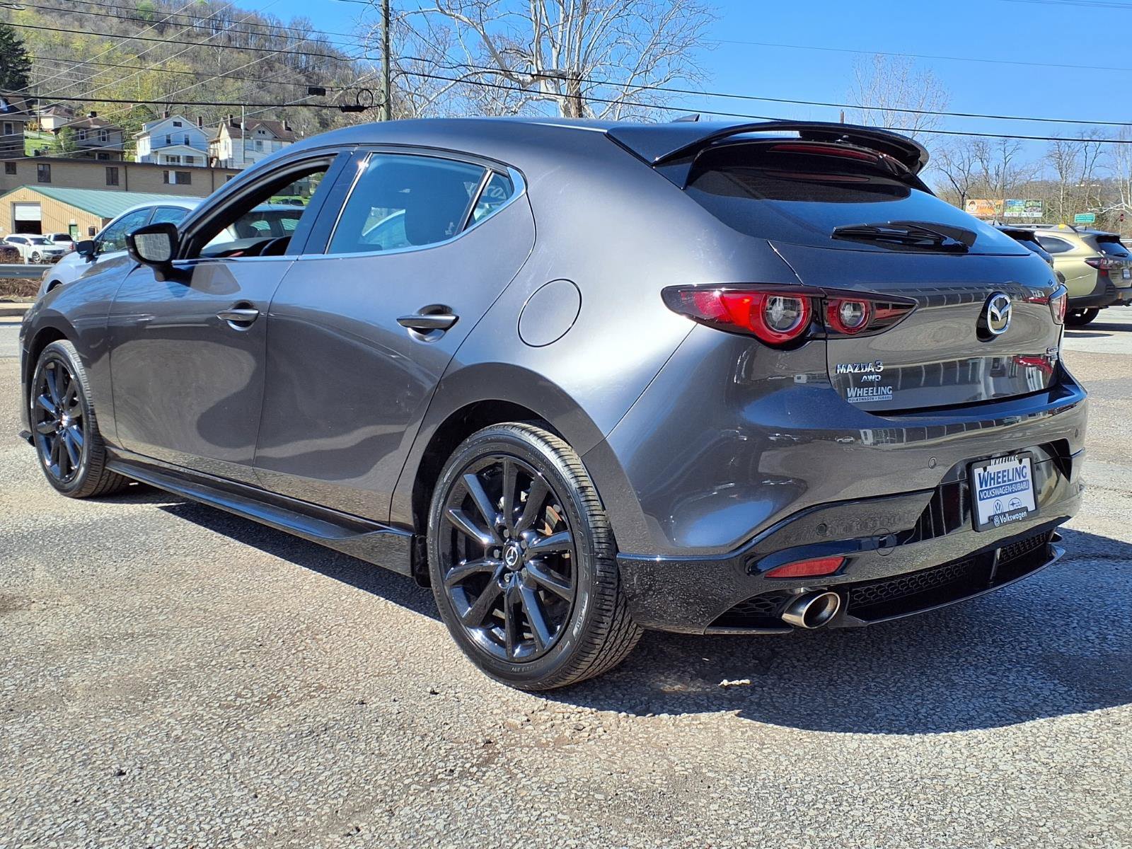 Used 2025 MAZDA MAZDA3 Hatchback w/ Appearance Package image 4