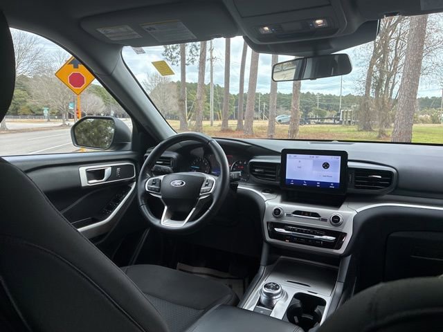 Used 2022 Ford Explorer XLT image 26