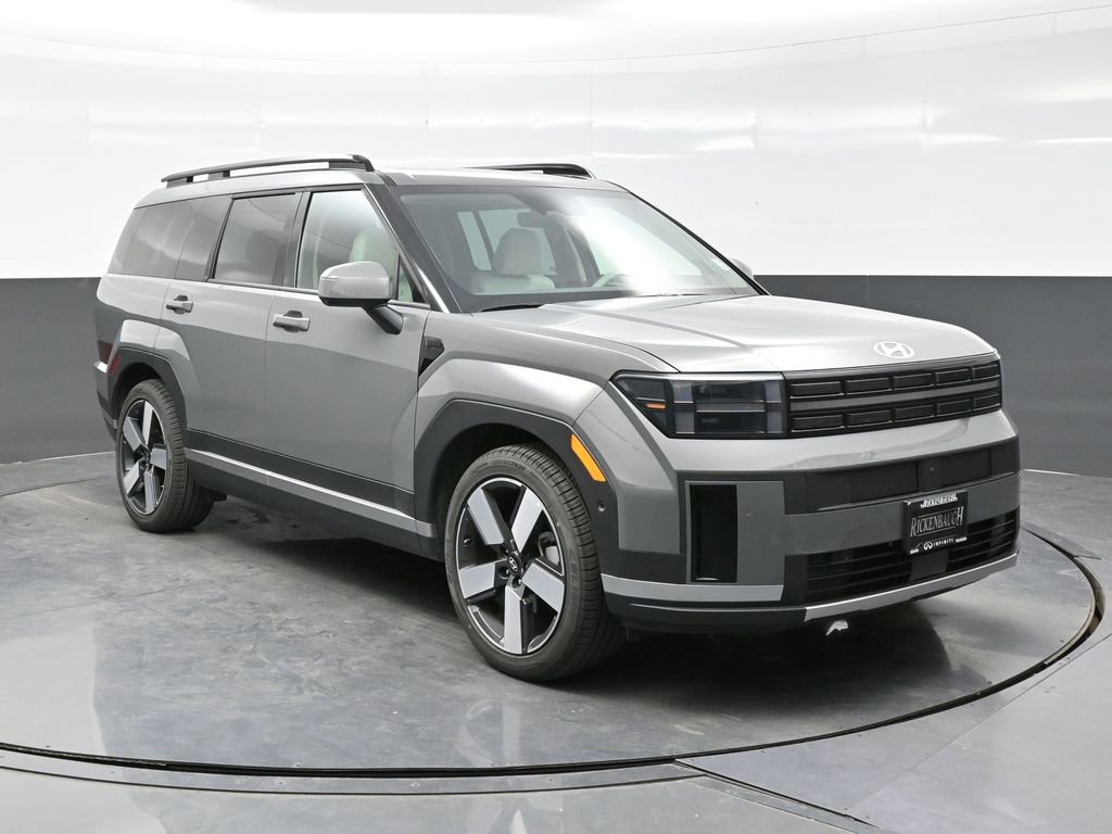 Used 2025 Hyundai Santa Fe Limited image 1