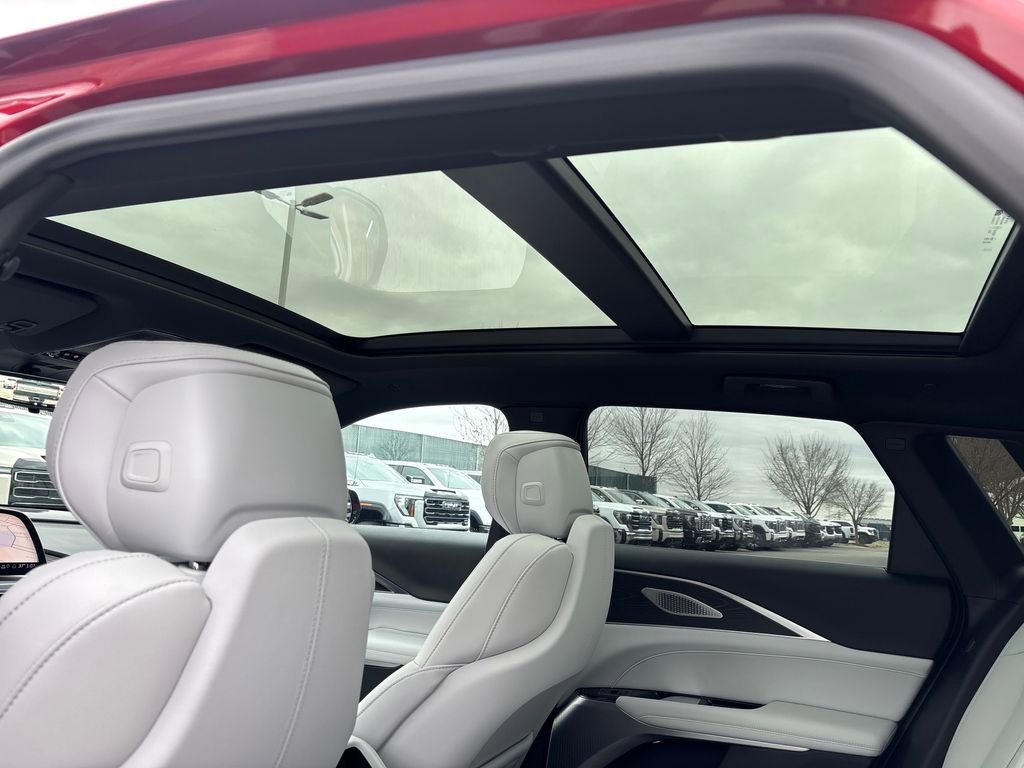 New 2025 Cadillac Lyriq Premium Luxury w/ LPO, Floor Liner Package image 47