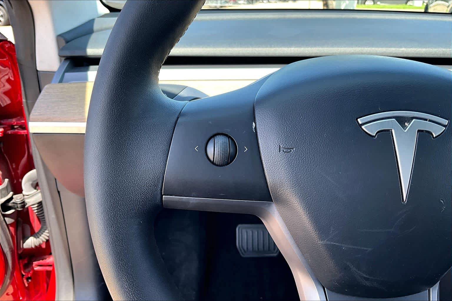 Used 2020 Tesla Model 3 Standard Range Plus RWD image 20