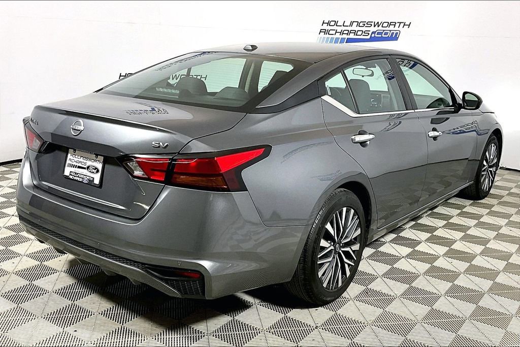 Used 2024 Nissan Altima 2.5 SV image 9