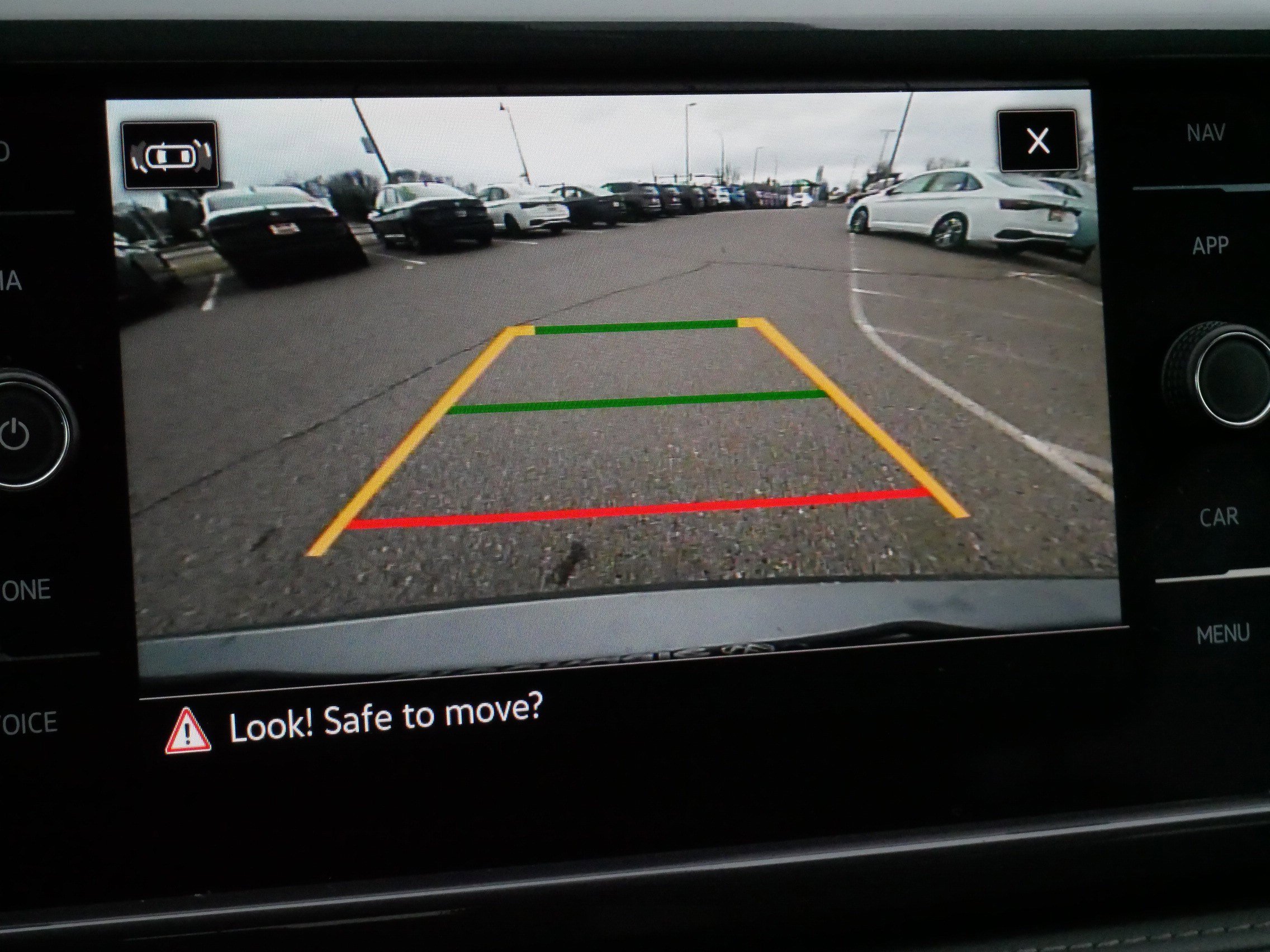 Used 2023 Volkswagen Taos SEL image 30