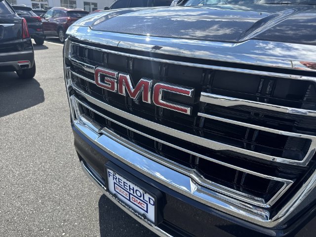 Certified 2023 GMC Yukon SLT w/ SLT Premium Package AWD/4WD image 32